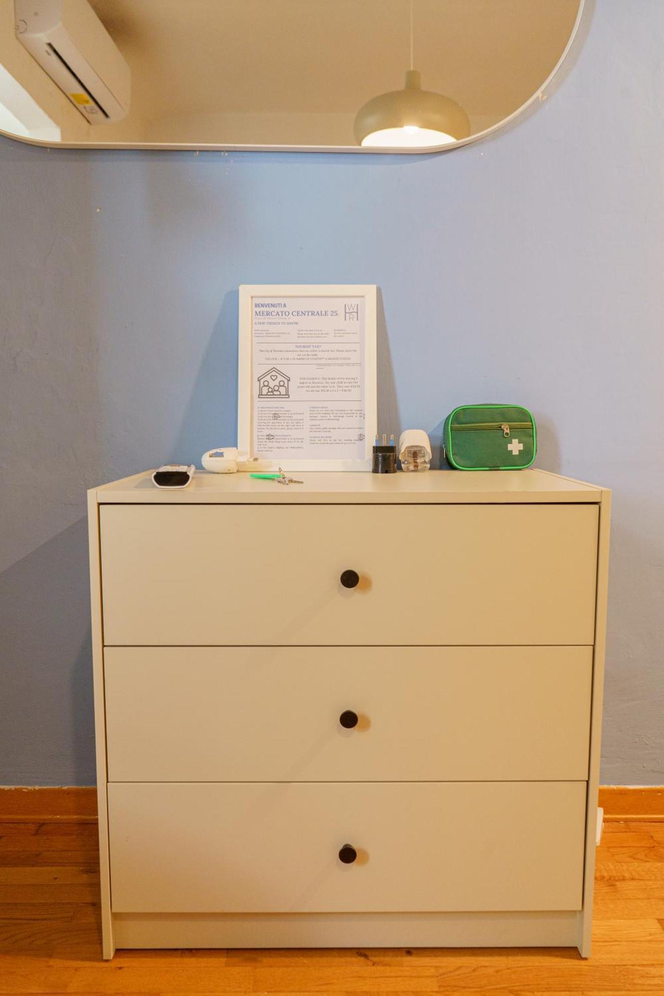 Central 1 Bedroom Apartment In The City Center Флоренція Екстер'єр фото