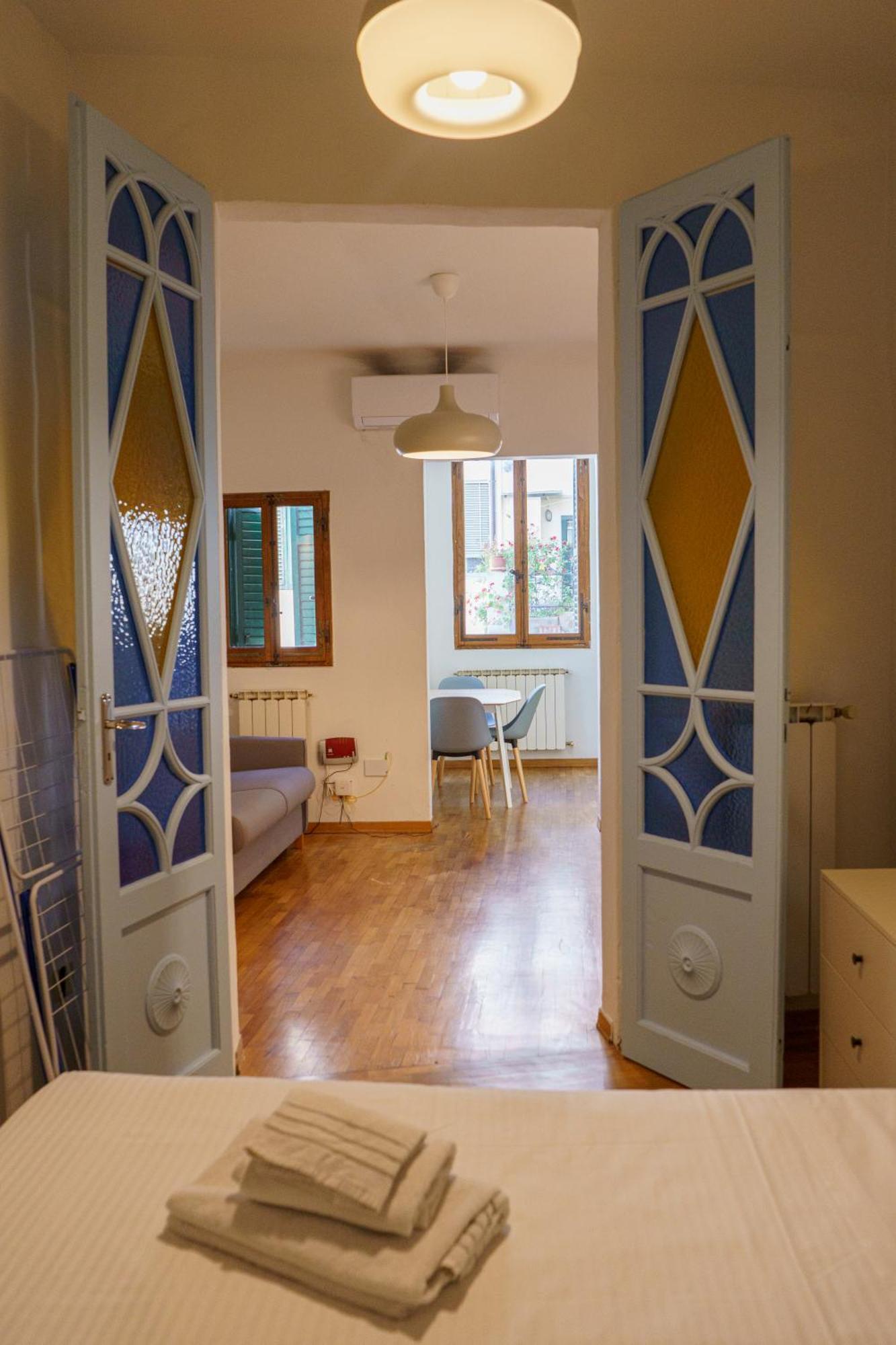 Central 1 Bedroom Apartment In The City Center Флоренція Екстер'єр фото