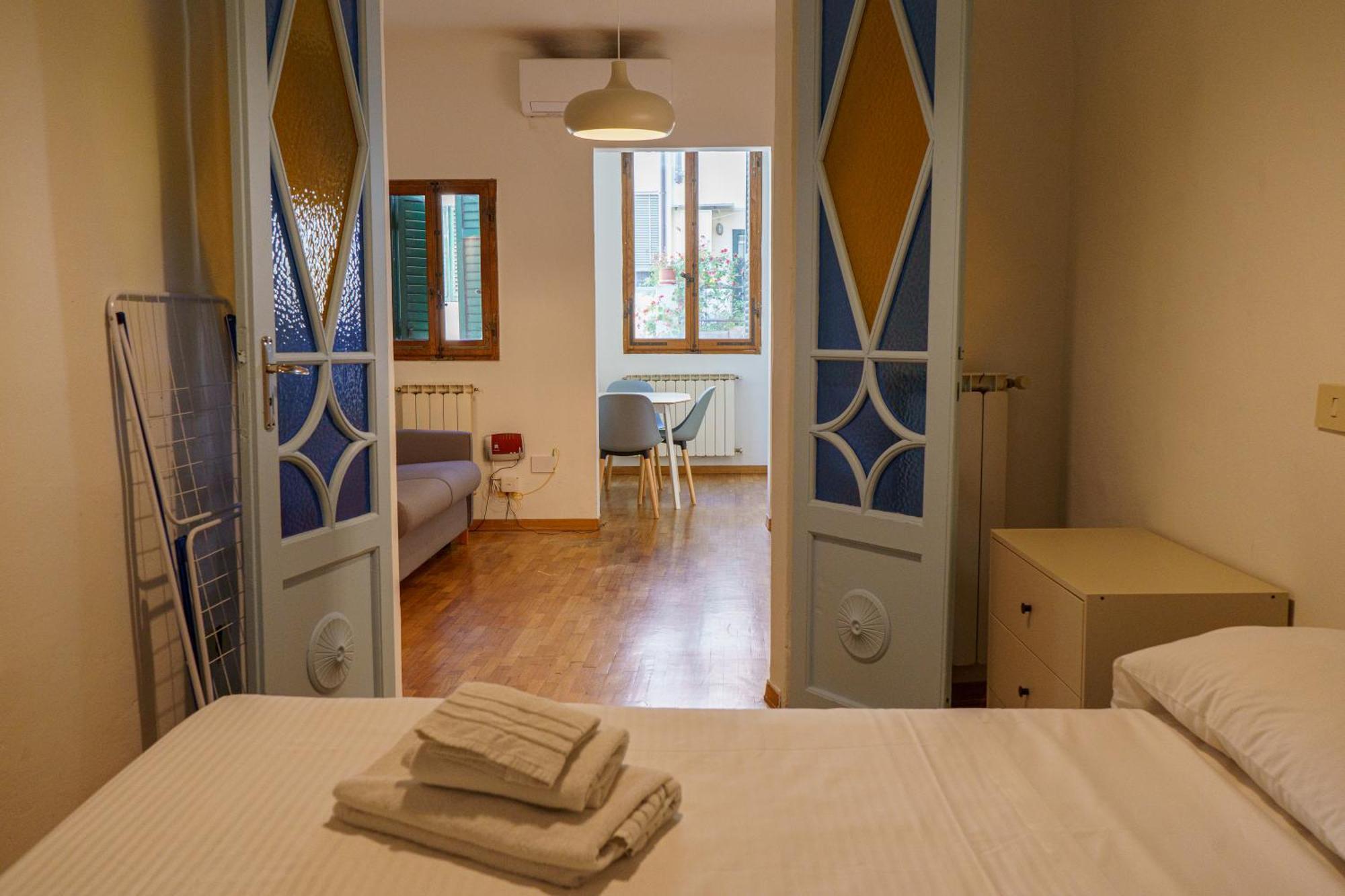 Central 1 Bedroom Apartment In The City Center Флоренція Екстер'єр фото